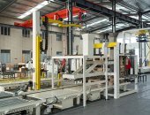 單立柱旋轉(zhuǎn)碼垛機(jī)+放墊板